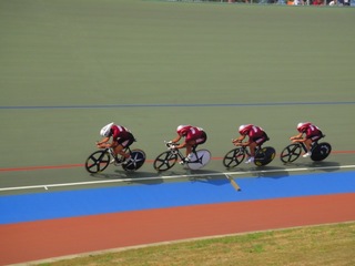 re.インカレ2010団体追抜き優勝早稲田大.jpg